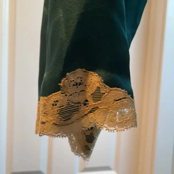 *Final Price* Oscar De La Renta Emerald Green Lingerie Robe Size Small GUC - Picture 3 of 5